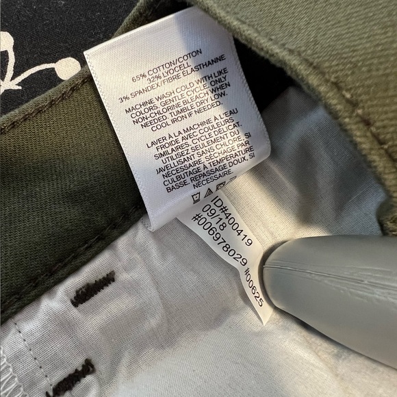 NWT $80 Express Women’s Olive Ripped High Rise Super Soft Raw Hem Leggings Jeans - Picture 7 of 8